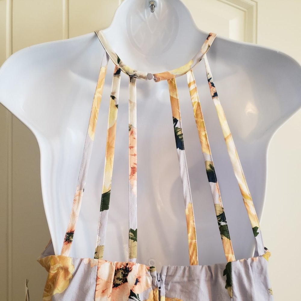 Xtraordinary Floral Midi Dress with Open Back NWT - Picture 3 of 4